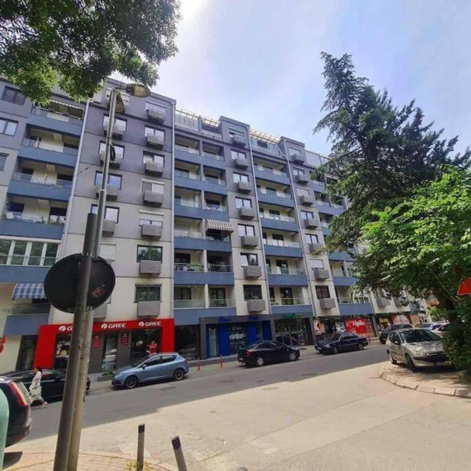 Bella 7 Apartment *